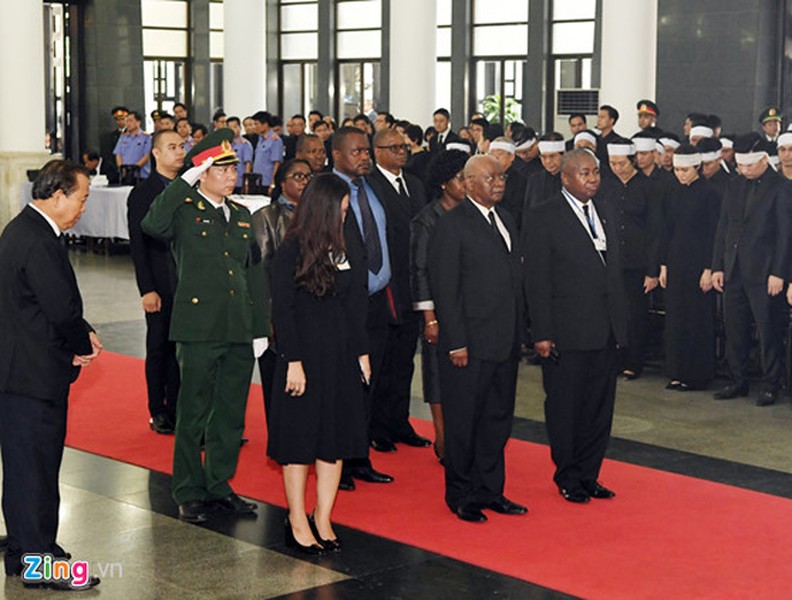 Nhiều đoàn quốc tế tới viếng Chủ tịch nước Trần Đại Quang